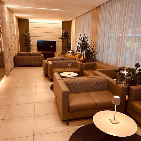 לידו די ג'סולו Hotel Derby S מראה חיצוני תמונה